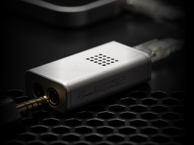 水月雨、ダイナミックレンジ132dBのポータブルDACアンプ「破曉2 - Dawn