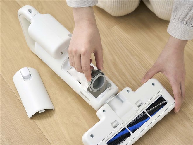 アイリスオーヤマ、紙パック式を採用した「充電式紙パックふとん