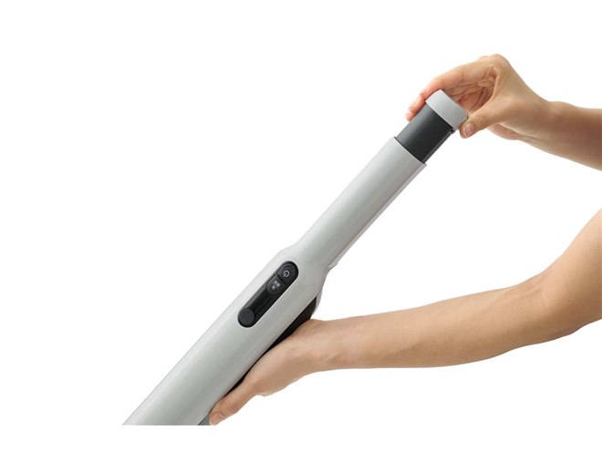 シロカ、連続使用時間が約1.6倍になった軽量スティック型掃除機「かる