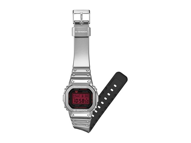 カシオ、ステンレスベゼルとレッド液晶を採用したG-SHOCK「FINE