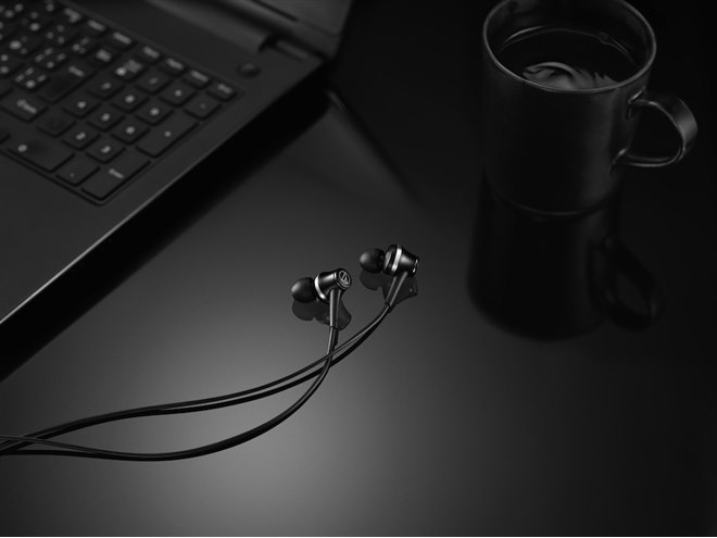 オーディオテクニカ、ハイブリッドANC搭載のUSB Type-Cイヤホン「ATH