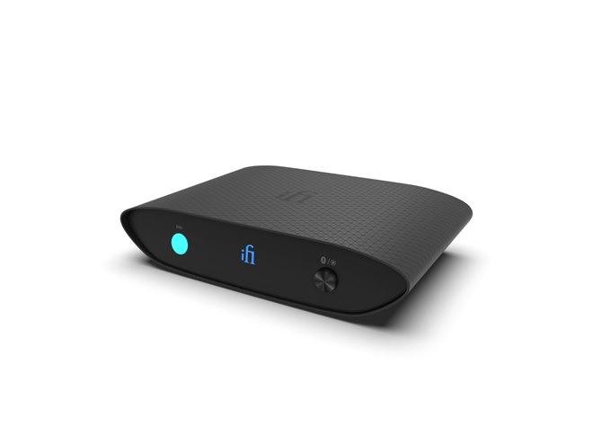 iFi audio、ブラックカラーを採用したBluetoothオーディオレシーバー