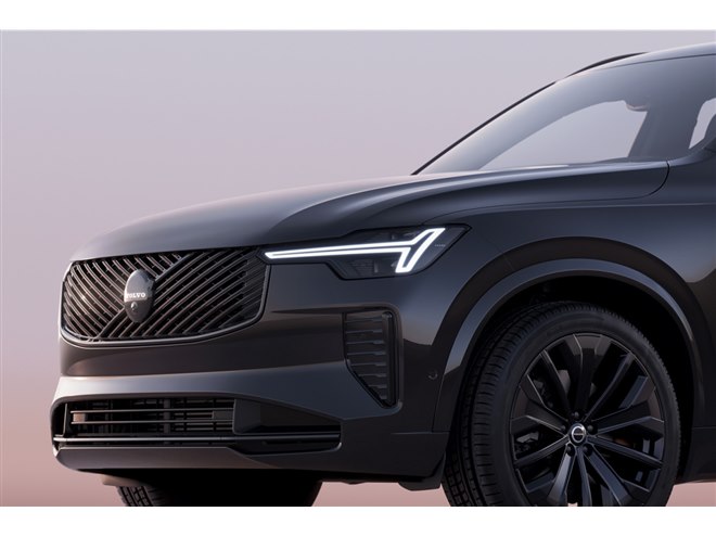 内外装をこだわりの黒でコーディネート ボルボが限定車「XC90ブラック