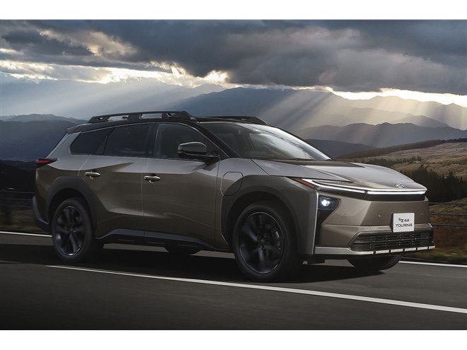 ユーティリティーを強化したトヨタの新型電気自動車「bZ4Xツーリング
