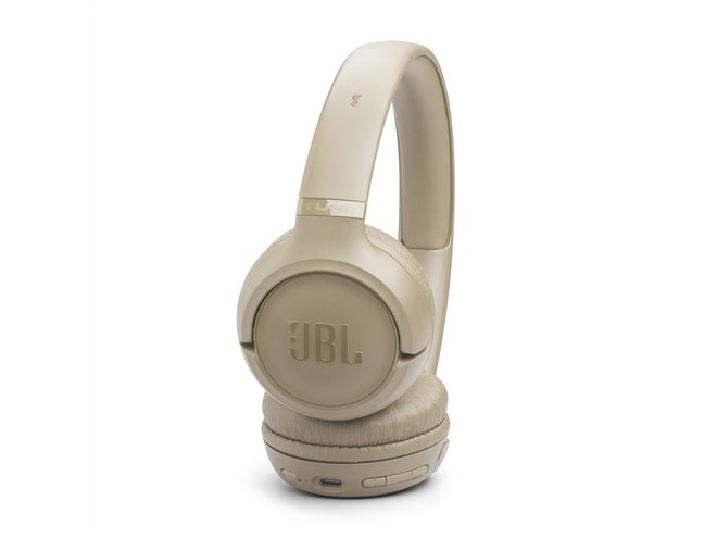 JBL、LEオーディオ対応で最大76時間再生のオンイヤーヘッドホン「Tune