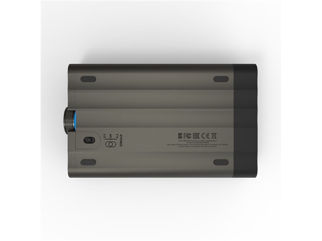 iFi audio、ブラックカラーを採用したポータブルDACアンプ「xDSD