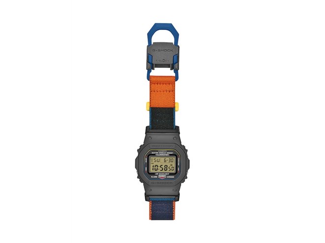 カシオ、高伸縮クロスバンドと磁石式バックルを採用したG-SHOCK「DW