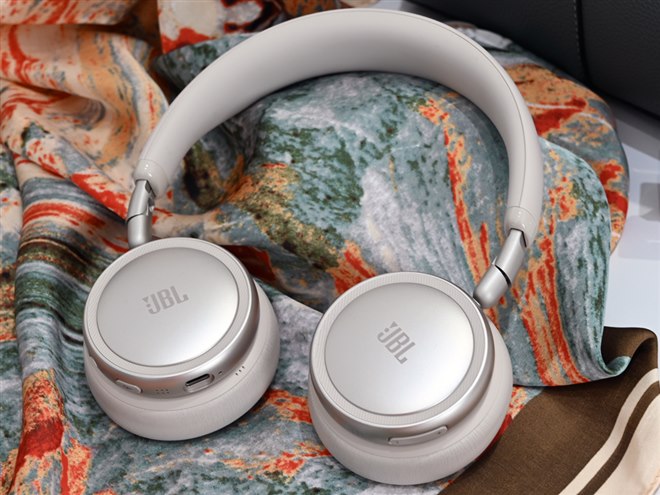 JBL、デザインを刷新したノイキャン搭載ワイヤレスヘッドホン「Live