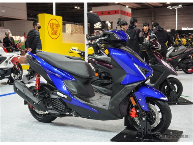 シグナスx 最新型 新車】ヤマハ新型「シグナスX」5/22から38万9400円で発売！ トラコン新
