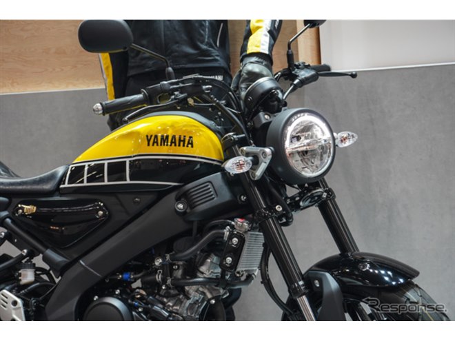 ヤマハの入門ネオレトロバイクに、高速も走れる155ccが登場！『XSR155