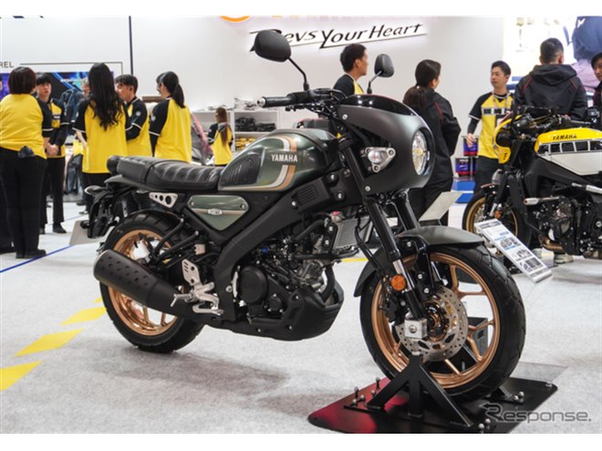 ついに国内販売か！」高速も走れる155ccの新型ネオレトロ、ヤマハ