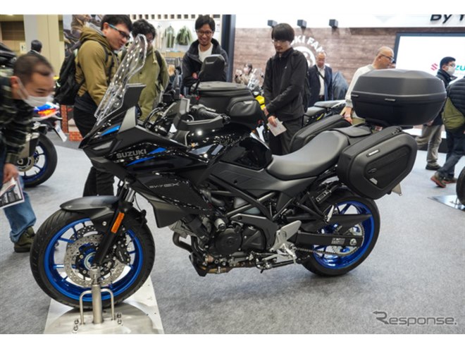スズキの新型Vツインアドベンチャー『SV-7GX』、新たな旅路へ誘う純正