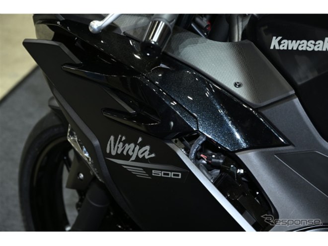 �J���T�L Ninja 500�i�������[�^�[�T�C�N���V���[2026�j
