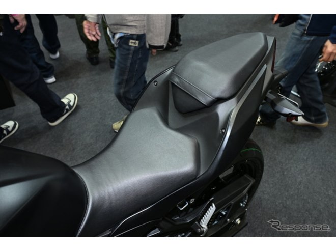 �J���T�L Ninja 500�i�������[�^�[�T�C�N���V���[2026�j
