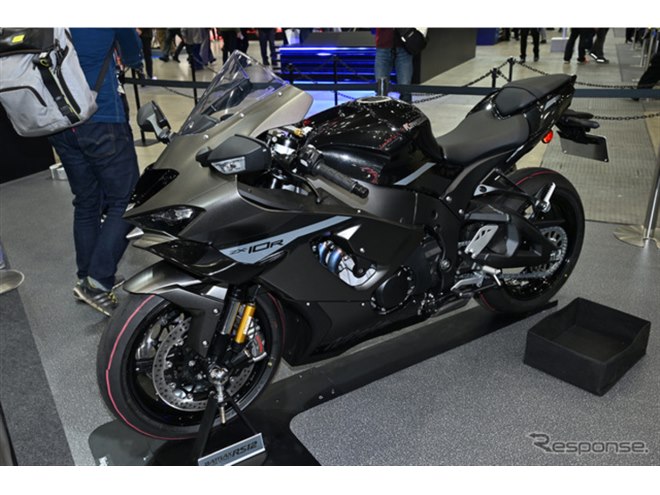 新型かっけぇ！」カワサキ『ZX-10R』が日本初公開、SNSでは「空力