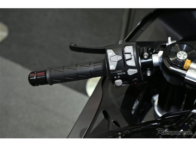 新型かっけぇ！」カワサキ『ZX-10R』が日本初公開、SNSでは「空力