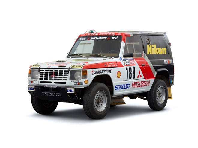 h*v様 京商　ミツビシ　パジェロ　不動車 1/24 ミツビシ V43W パジェロ スーパーエクシード '91｜株式会社 青島