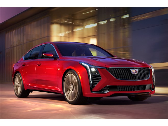顔つき一新！ キャデラックのスポーツセダン「CT5」がマイナーチェンジ