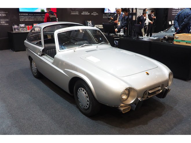 日本車が世界を捉えた日”をテーマにトヨタが「スポーツ800」や「トヨタ