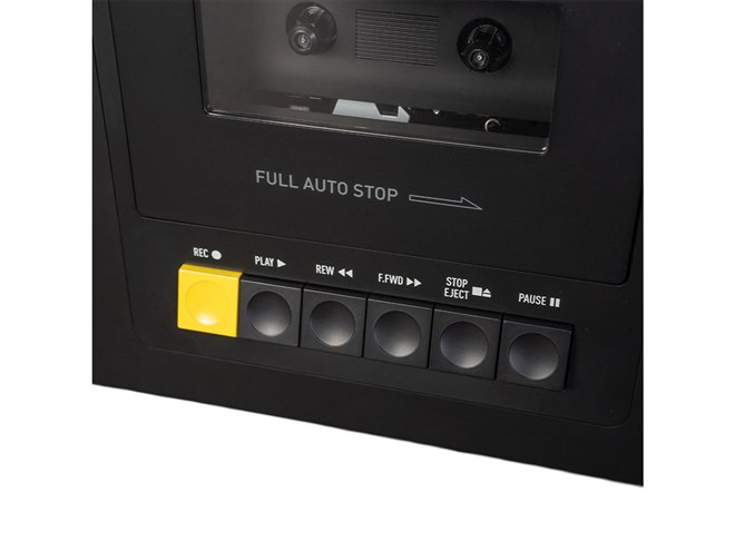 We Are Rewind、カセットプレーヤーを搭載したBluetoothスピーカー「GB