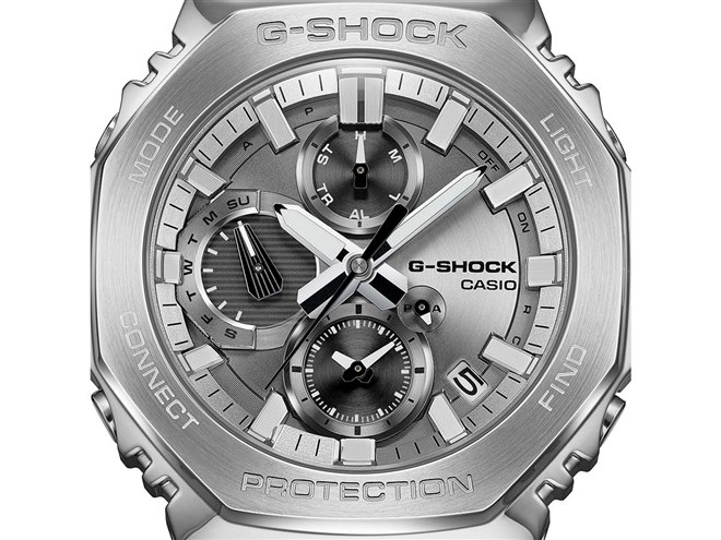 カシオ、八角形フルメタルクロノグラフの「G-SHOCK GMC-B2100ADS