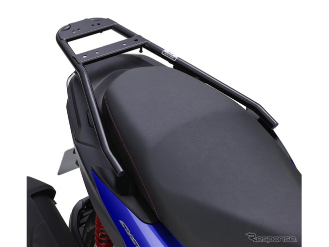 ヤマハの新型125ccスポーツスクーター『シグナスX』専用アクセ登場