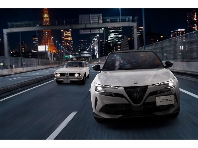 アルファ・ロメオ・ジュニア」にアイボリーの特別仕様車「アヴォリオ