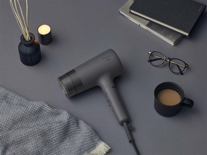 マクセル、プラズマイオンを搭載した「Angelique」ヘアドライヤー