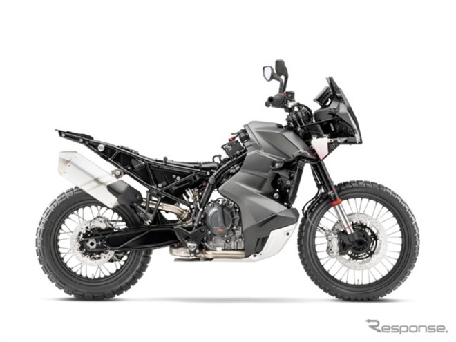 ミドルアドベンチャーの新定番、KTM『790 ADVENTURE』2026年モデル発売