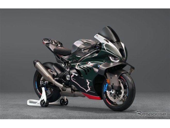 BMW M 1000 RRに「Isle of Man TT」、マン島TTレース115回記念車…世界