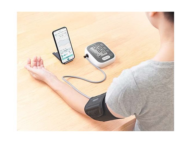 手首式 シチズン、Bluetoothを搭載した上腕式・手首式血圧計のエントリー