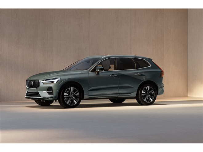 ボルボXC60」に2つの新グレード登場 限定車にも注目 - 価格.com
