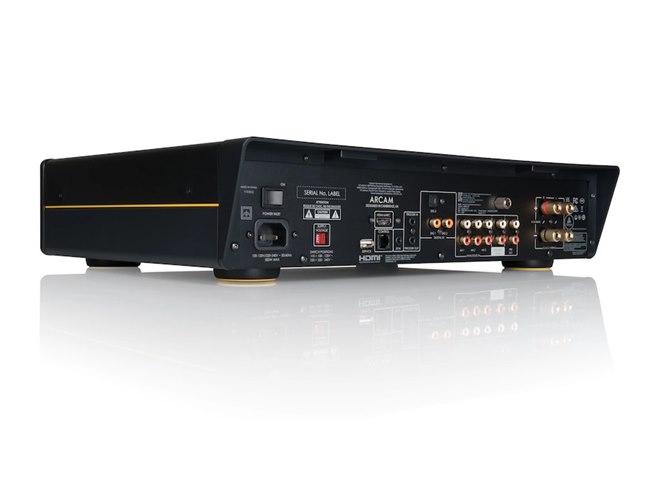 ARCAM、回路設計の刷新と最適化で音質を向上させたインテグレーテッド
