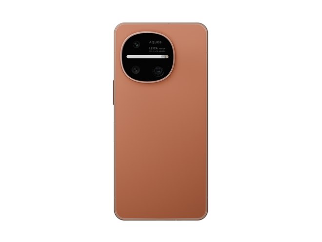 シャープ、ライカ監修トリプルカメラを搭載したハイエンドスマホ