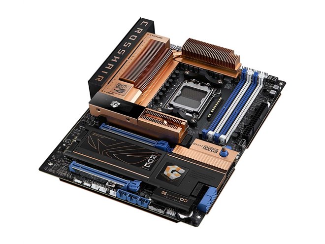 ASUS、初代ROGマザーボード20周年を記念した「ROG CROSSHAIR 2006
