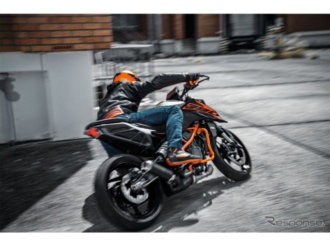 KTM�w390 DUKE�x2026�N���f��