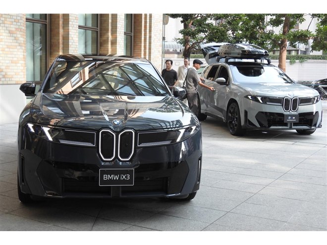 BMW���V�^�uiX3�v����{�ɓ����@��[�d���s����906km����������ŐV�s�̓d�C������