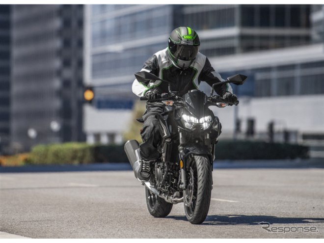 �J���T�L Z400 2027�N���f��