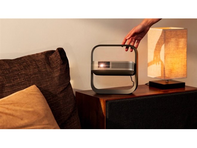 XGIMI、ジンバル一体型のレーザープロジェクター「Elfin Flip 4K/Laser