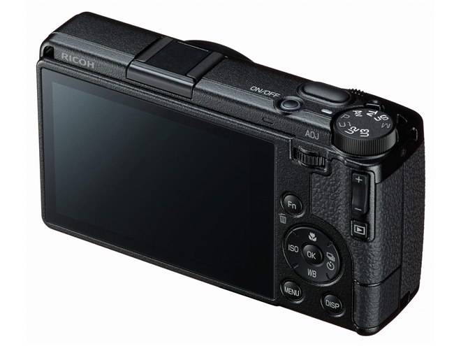 リコー、40mm相当の新レンズを採用したハイエンドコンパクトデジカメ