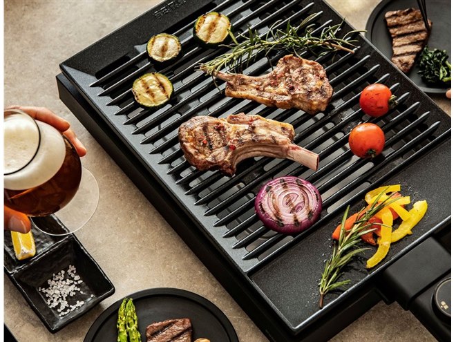 ピーコック 焼肉プレート 無煙 減煙 ワイド ピーコック、3次元アーチ構造による発煙量・油ハネのカットする減煙