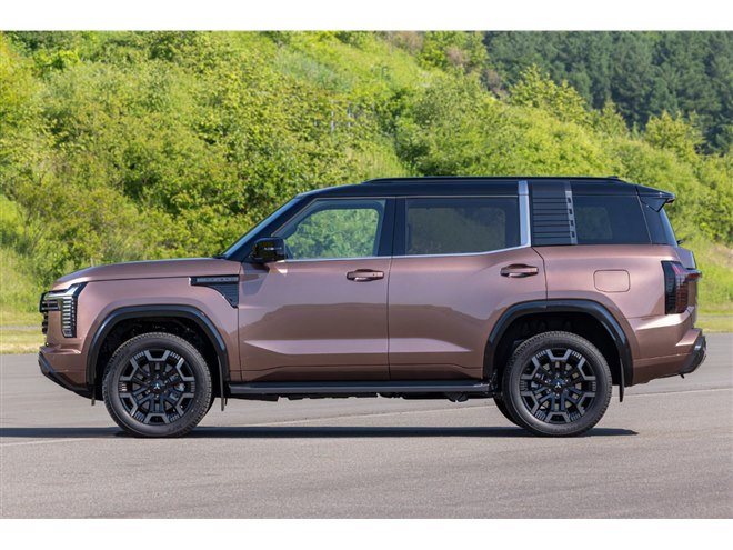 �O�H���V�^�u�p�W�F���v�𔭕\�@�N���X�J���g���[SUV�̃t���b�O�V�b�v��5�N�Ԃ�ɕ���