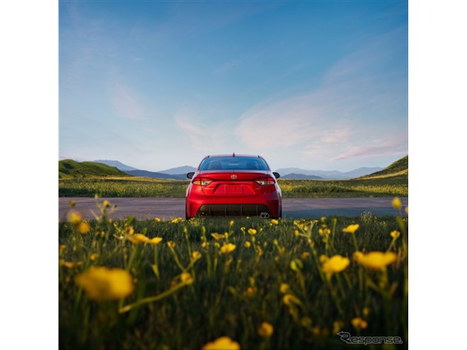 �g���^�E�J���[���́u60���N�L�O�X�y�V�����G�f�B�V�����v�i�č��d�l�j