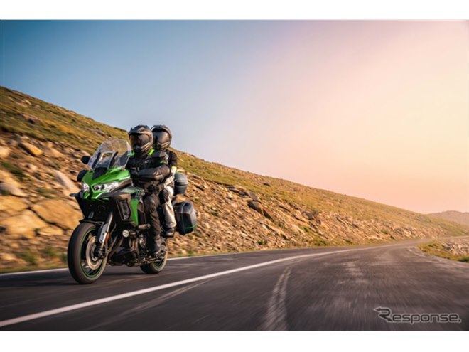 �J���T�L ���F���V�X 1100 SE 2027�N���f��