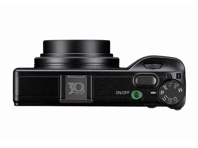 リコー、GRシリーズ30周年を記念した「RICOH GR IV 30th Anniversary