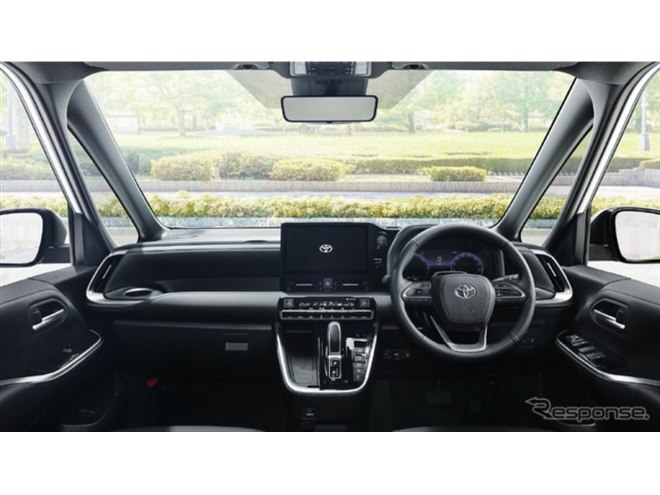 �g���^ �m�A ���s