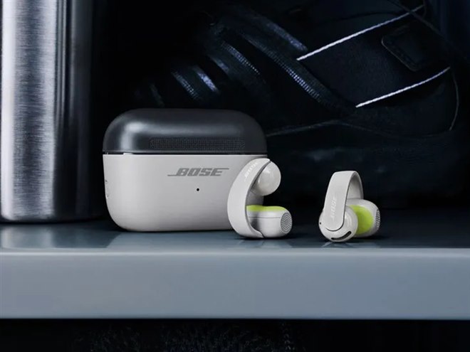 Bose、イヤーカフ型イヤホン最新モデル「Bose Sport Open Earbuds