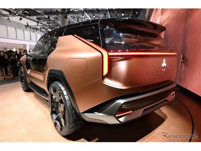 �O�H �G���o���X �R���Z�v�g�i�W���p�����r���e�B�V���[2025�j