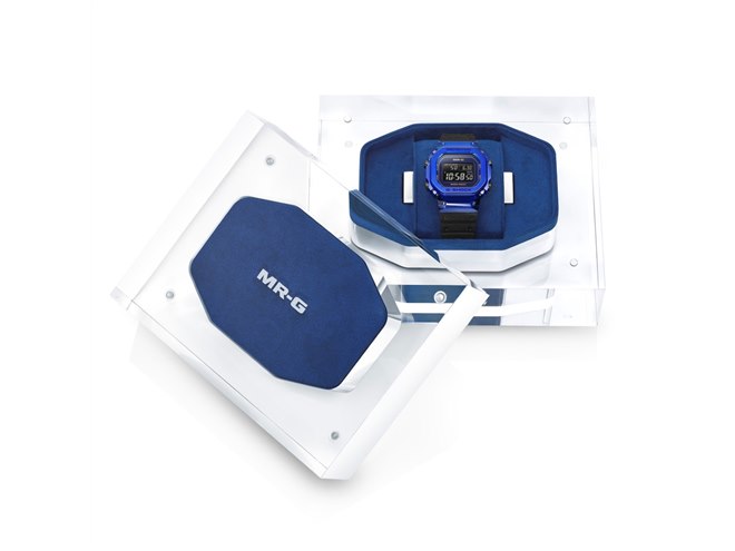 �uMRG-D5000�v�̃X�y�V�����p�b�P�[�W