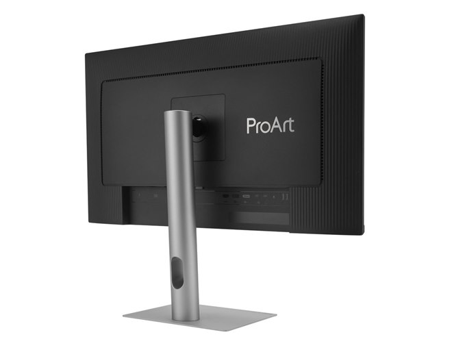 ASUS、クリエイター向けブランド「ProArt」の31.5型4Kディスプレイ